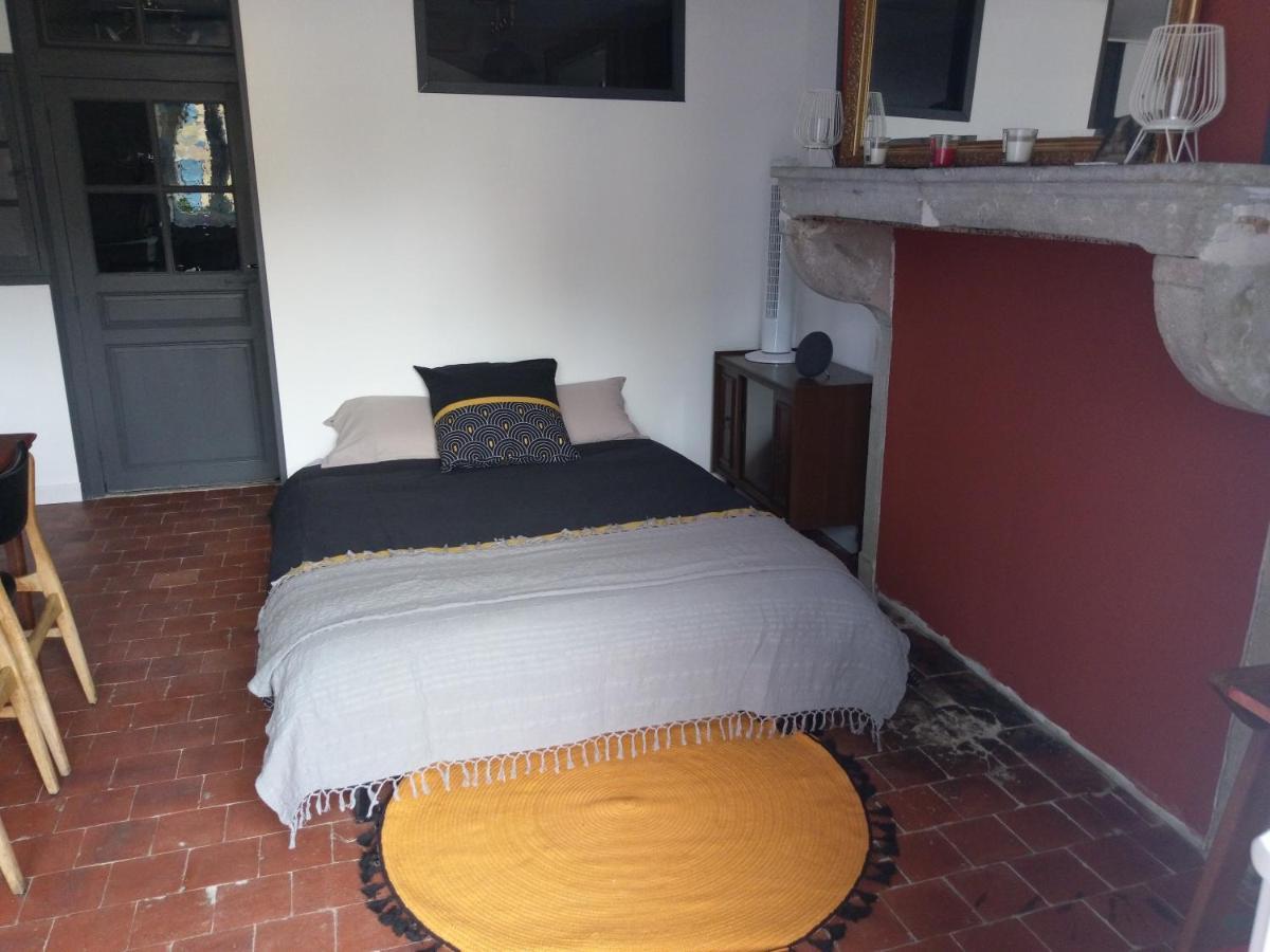 Le Manoir De Cocelle Bed & Breakfast Paris-lʼHôpital Dış mekan fotoğraf